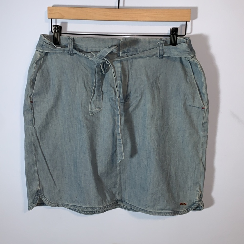 Tommy Hilfiger chambray mini skirt size medium Light Blue Denim bow tie belt